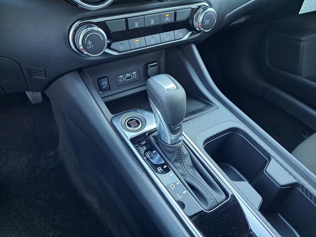 New 2025 Nissan Sentra SV image 8