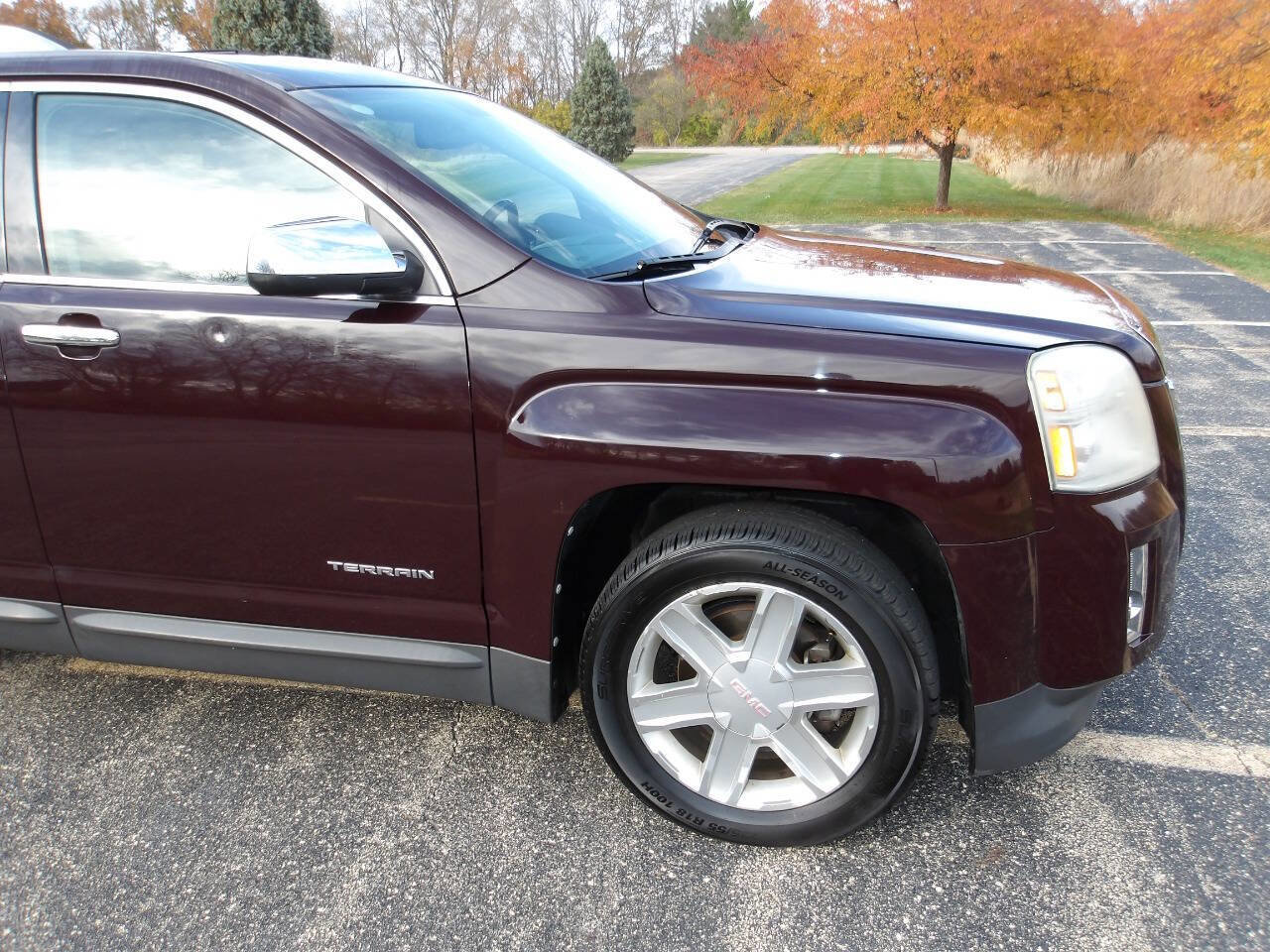 Used 2011 GMC Terrain SLT image 29