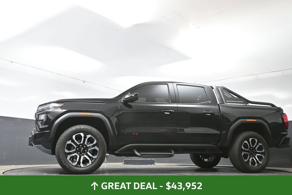 Used 2025 GMC Canyon AT4 w/ Nightfall Edition AWD/4WD image 55