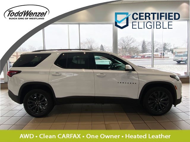 Used 2023 Chevrolet Traverse RS