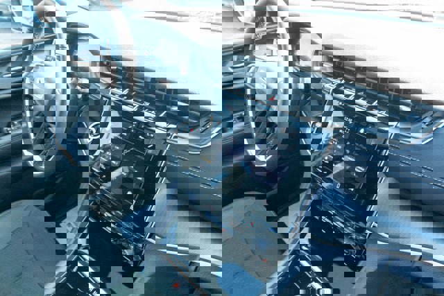 New 2025 Jeep Grand Cherokee L Laredo image 39