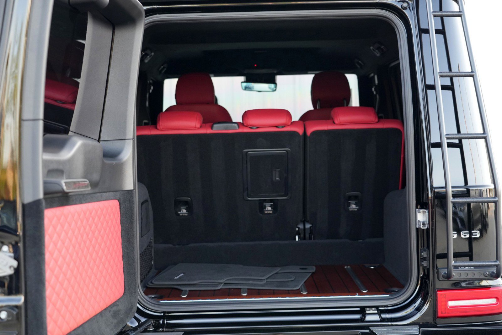 Used 2023 Mercedes-Benz G 63 AMG Squared image 11