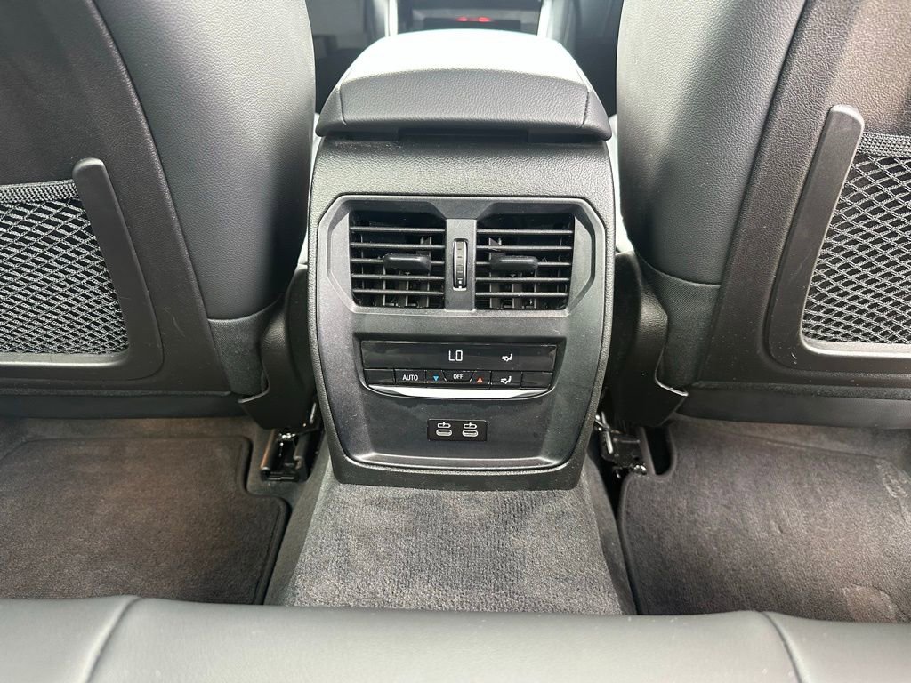Certified 2023 BMW 330i Sedan w/ Premium Package image 25