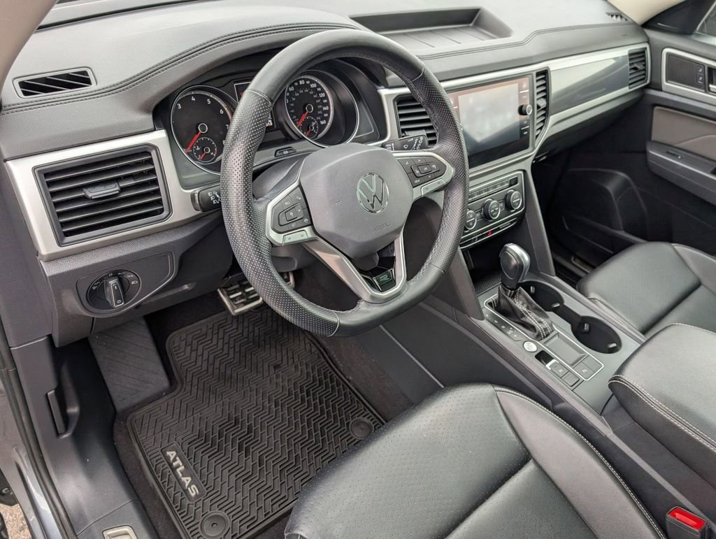 Used 2021 Volkswagen Atlas SE image 17