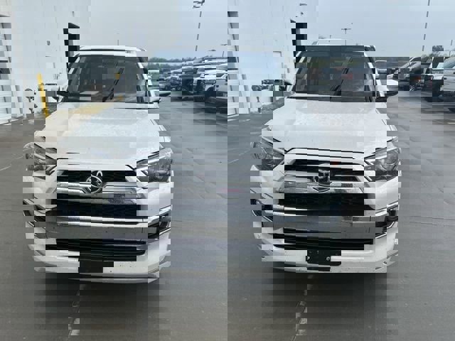 Used 2015 Toyota 4Runner Limited image 8