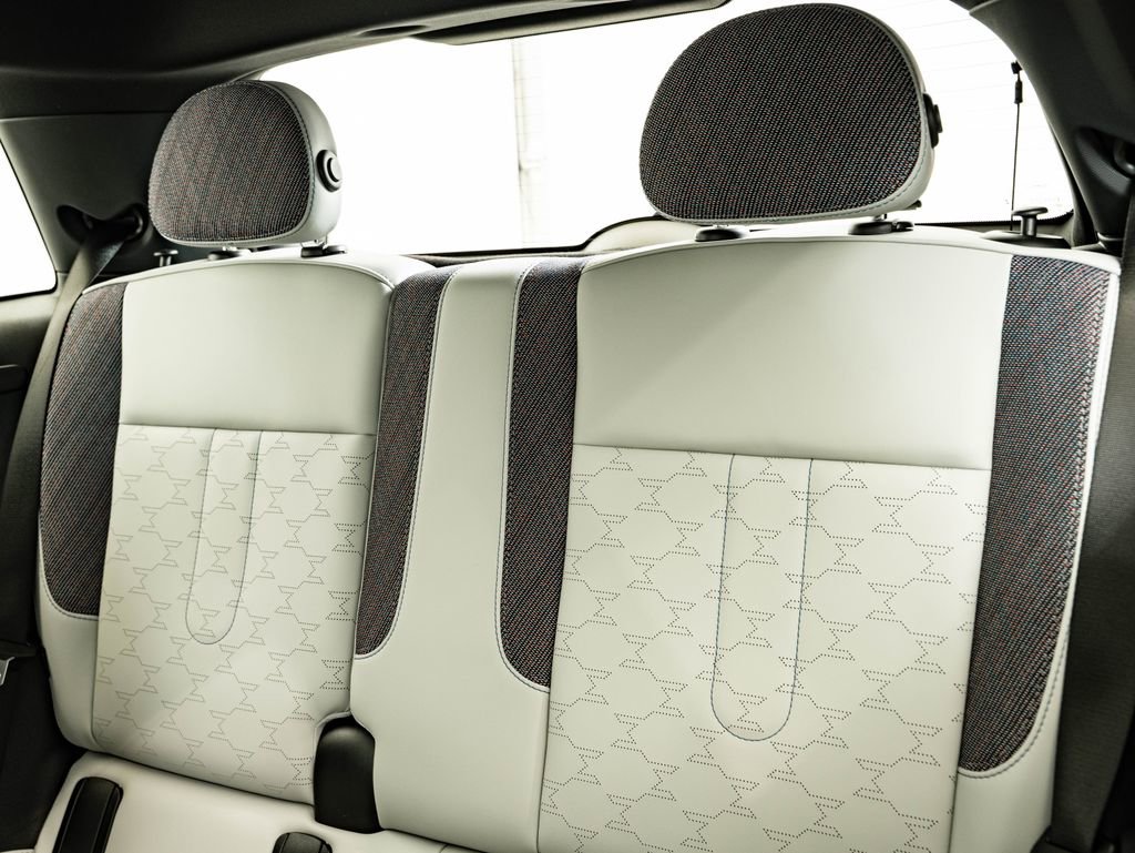 New 2026 MINI Cooper 2-Door Hardtop FWD image 38