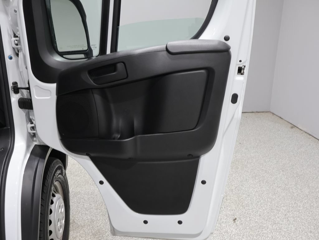 Used 2025 RAM ProMaster 2500 w/ Premium Convenience Group FWD image 19