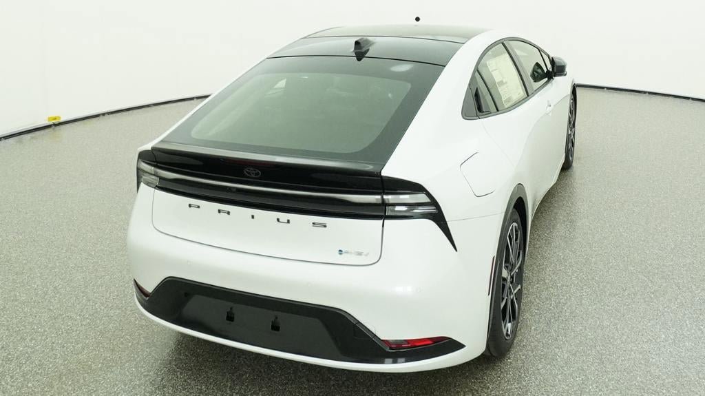 New 2026 Toyota Prius Plug-In Hybrid FWD image 8
