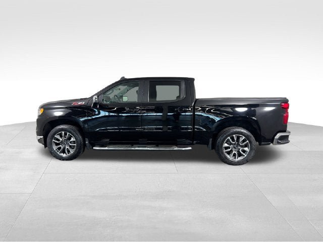 Used 2023 Chevrolet Silverado 1500 LT AWD/4WD image 2