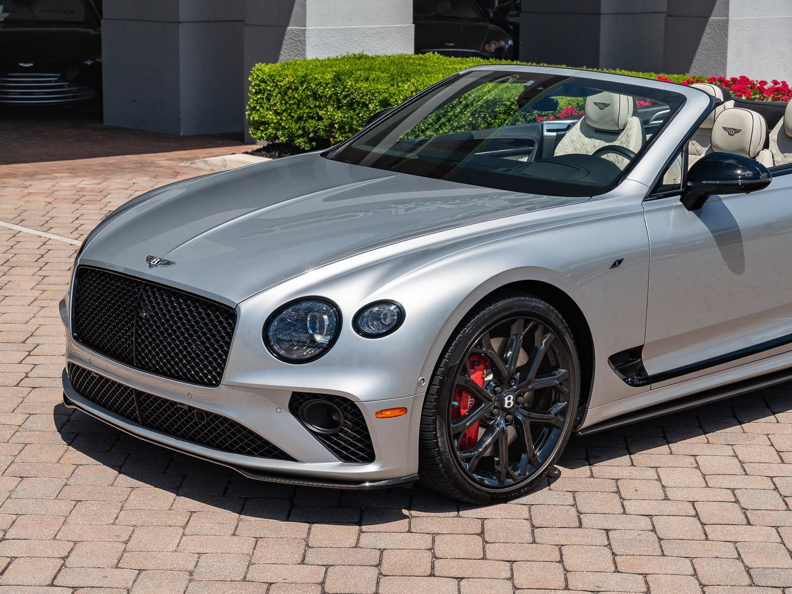Used 2023 Bentley Continental GT Mulliner AWD/4WD image 24