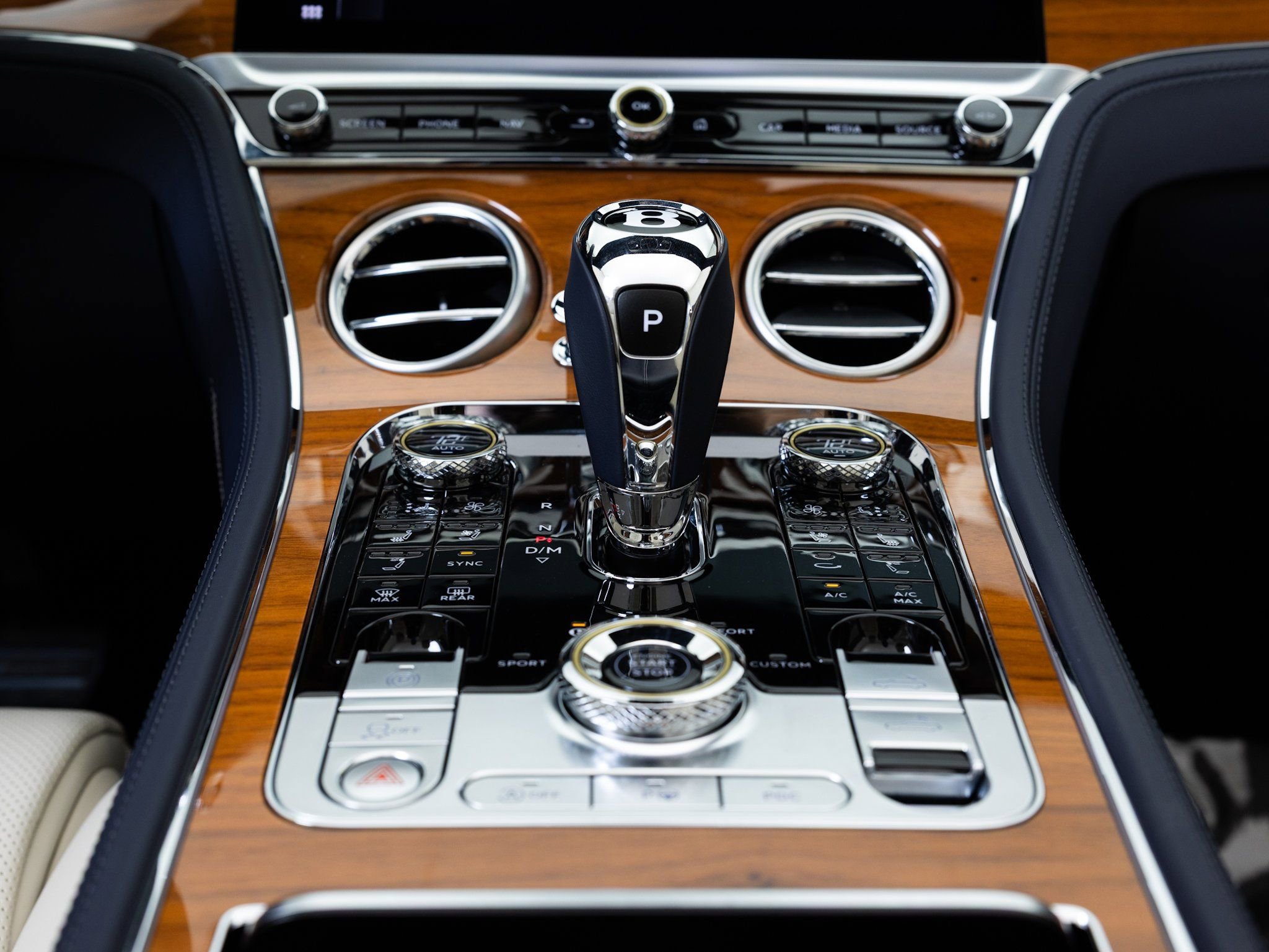 Used 2024 Bentley Continental GT image 9