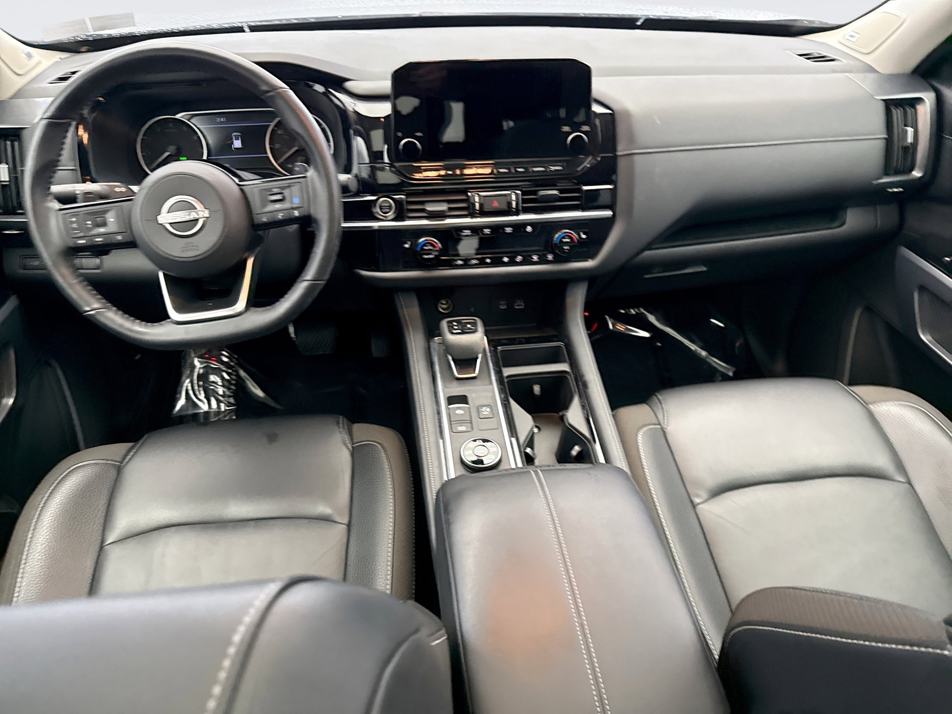 Used 2023 Nissan Pathfinder SL w/ SL Premium Package AWD/4WD image 14