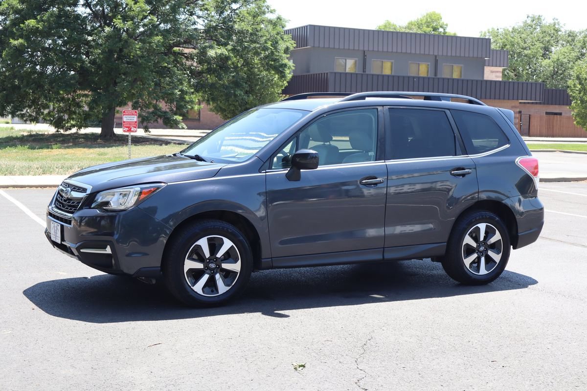 Used 2017 Subaru Forester 2.5i Limited AWD/4WD image 10