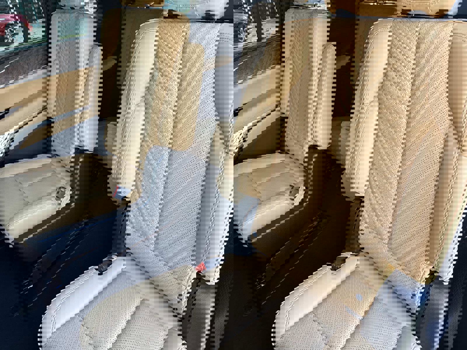 New 2025 Cadillac Escalade IQ Luxury 2 image 14