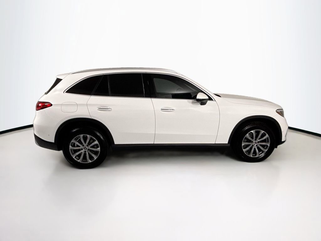 Certified 2026 Mercedes-Benz GLC 300 image 4