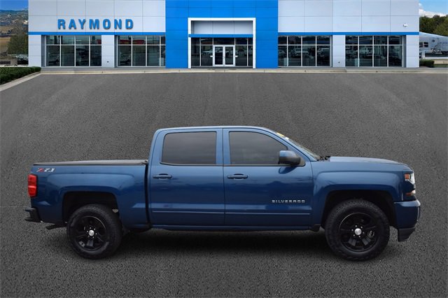 Used 2018 Chevrolet Silverado 1500 LT w/ All Star Edition image 2