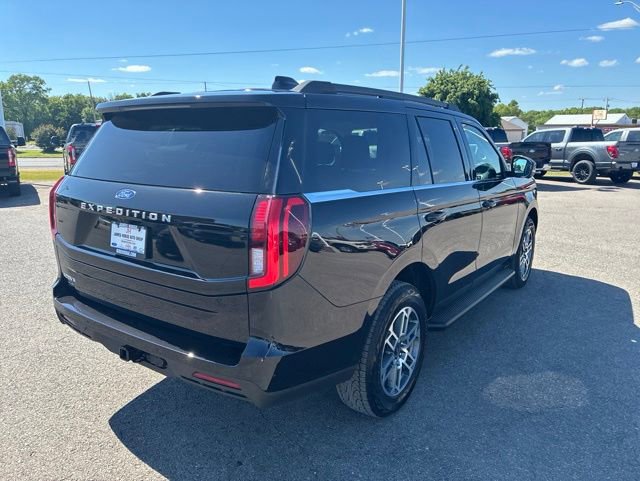New 2026 Ford Expedition Active AWD/4WD image 5