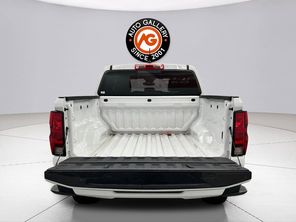 Used 2023 Chevrolet Colorado LT w/ LT Convenience Package image 9