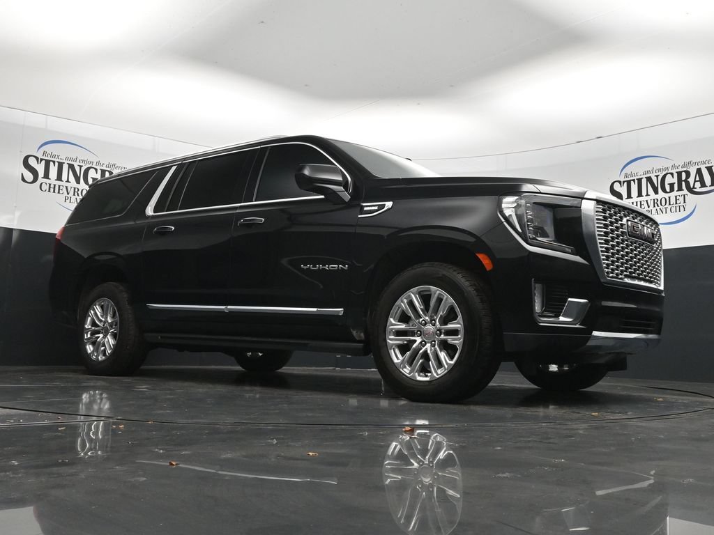 Used 2021 GMC Yukon XL SLT w/ Rear Media and Nav Package AWD/4WD image 26