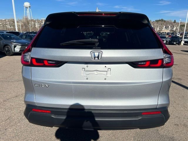 Used 2025 Honda CR-V LX image 4