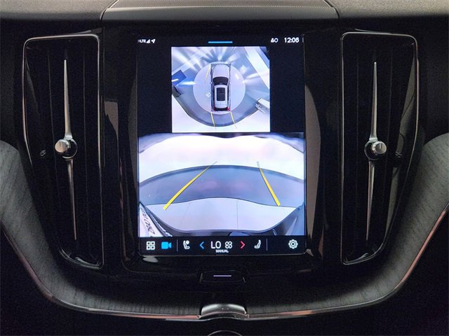 New 2025 Volvo XC60 B5 Plus w/ Climate Package image 18