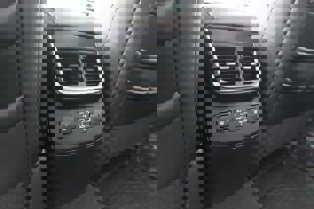 Certified 2025 Subaru Outback Limited w/ Popular Package #2 image 31