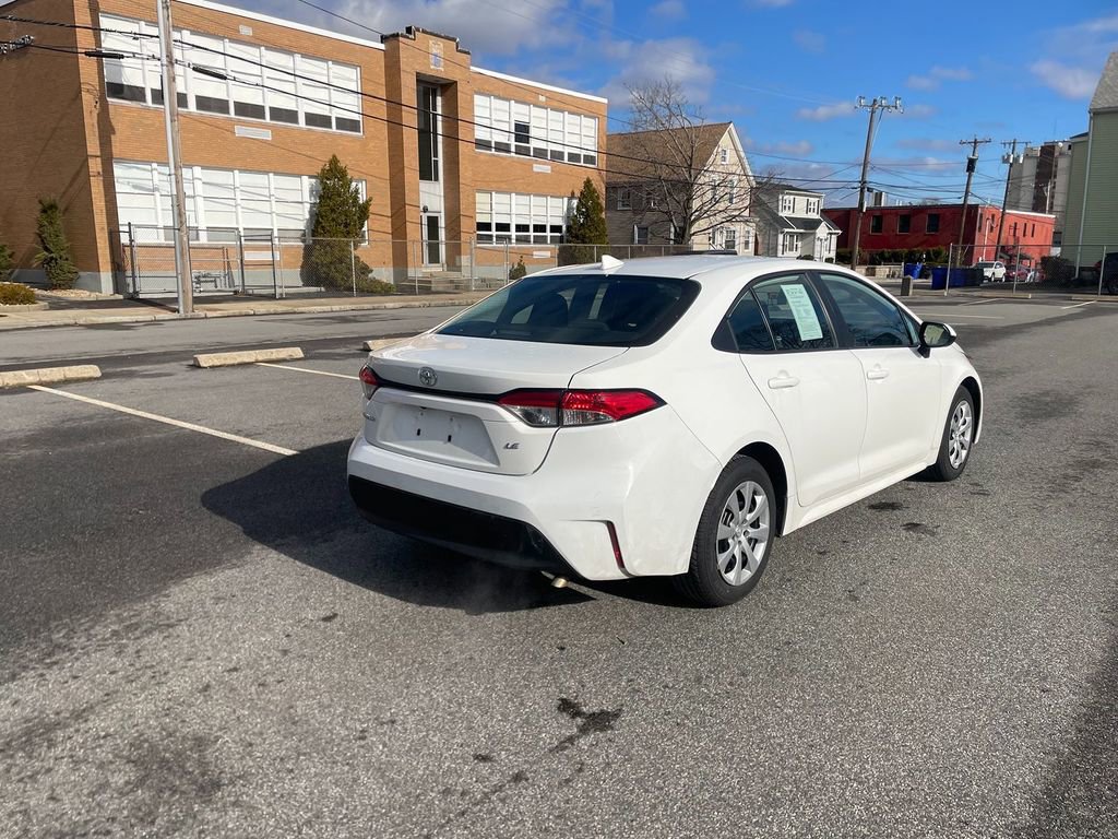 Used 2023 Toyota Corolla LE FWD image 5