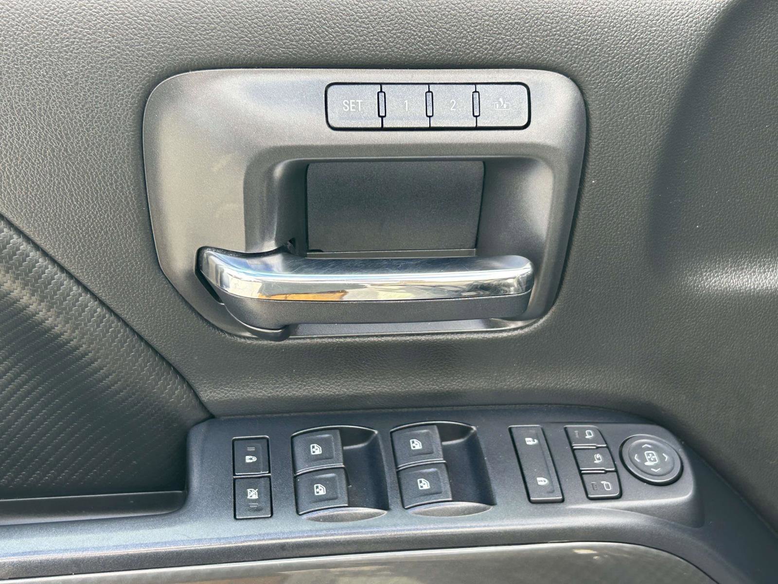 Used 2017 GMC Sierra 2500 SLT w/ All Terrain X HD Package image 18