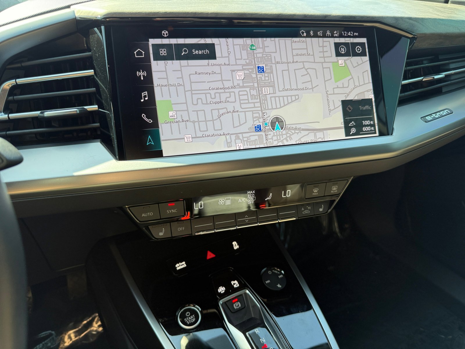 Used 2023 Audi Q4 e-tron Prestige image 12