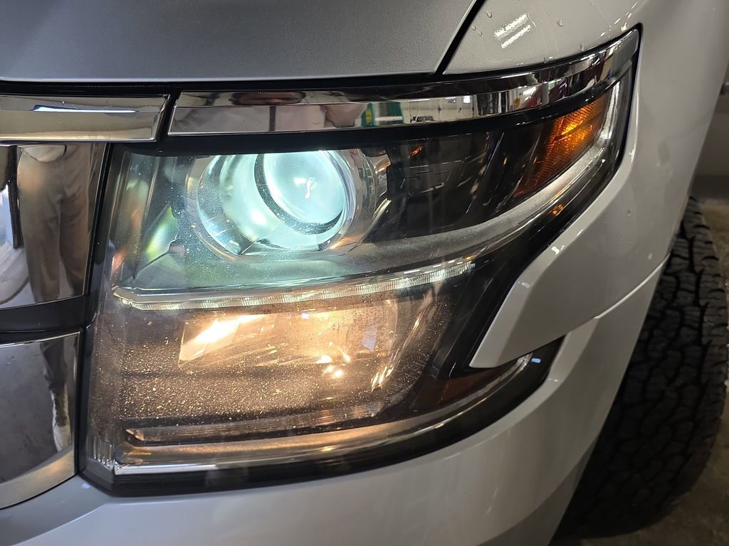 Used 2019 Chevrolet Tahoe LT image 35