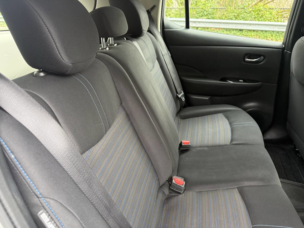 Used 2022 Nissan Leaf SV image 10