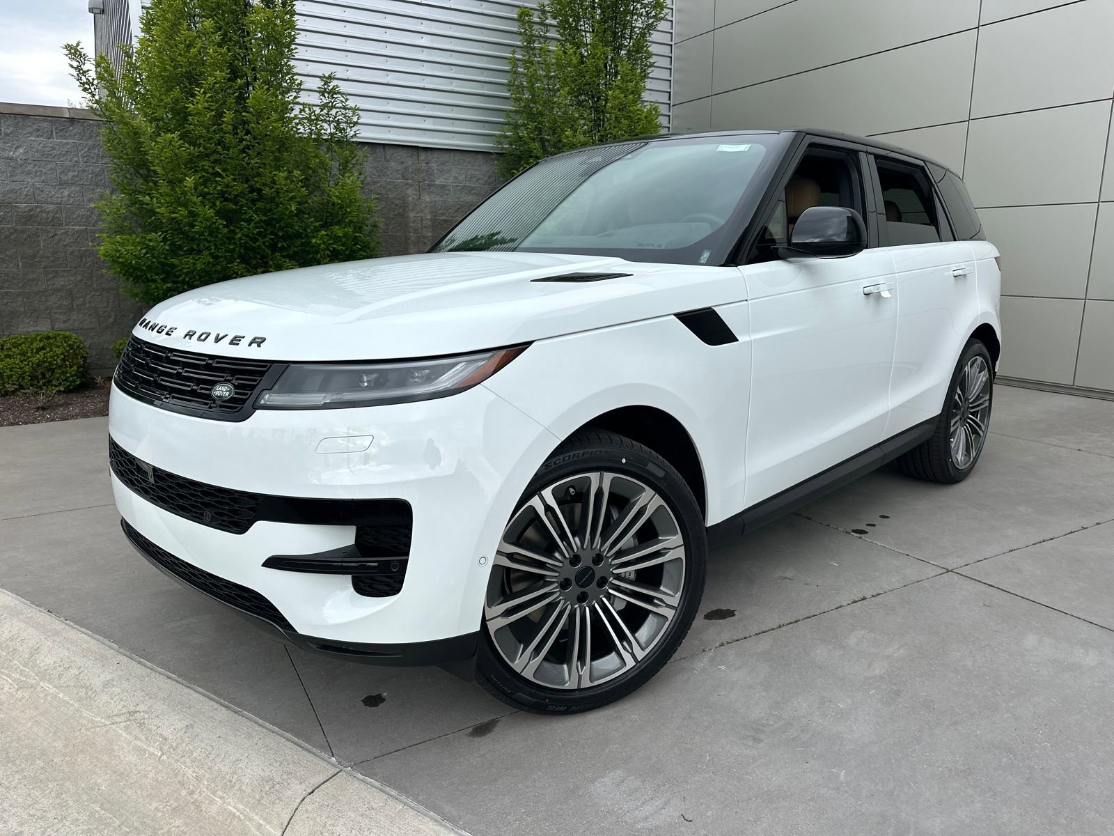 New 2026 Land Rover Range Rover Sport SE