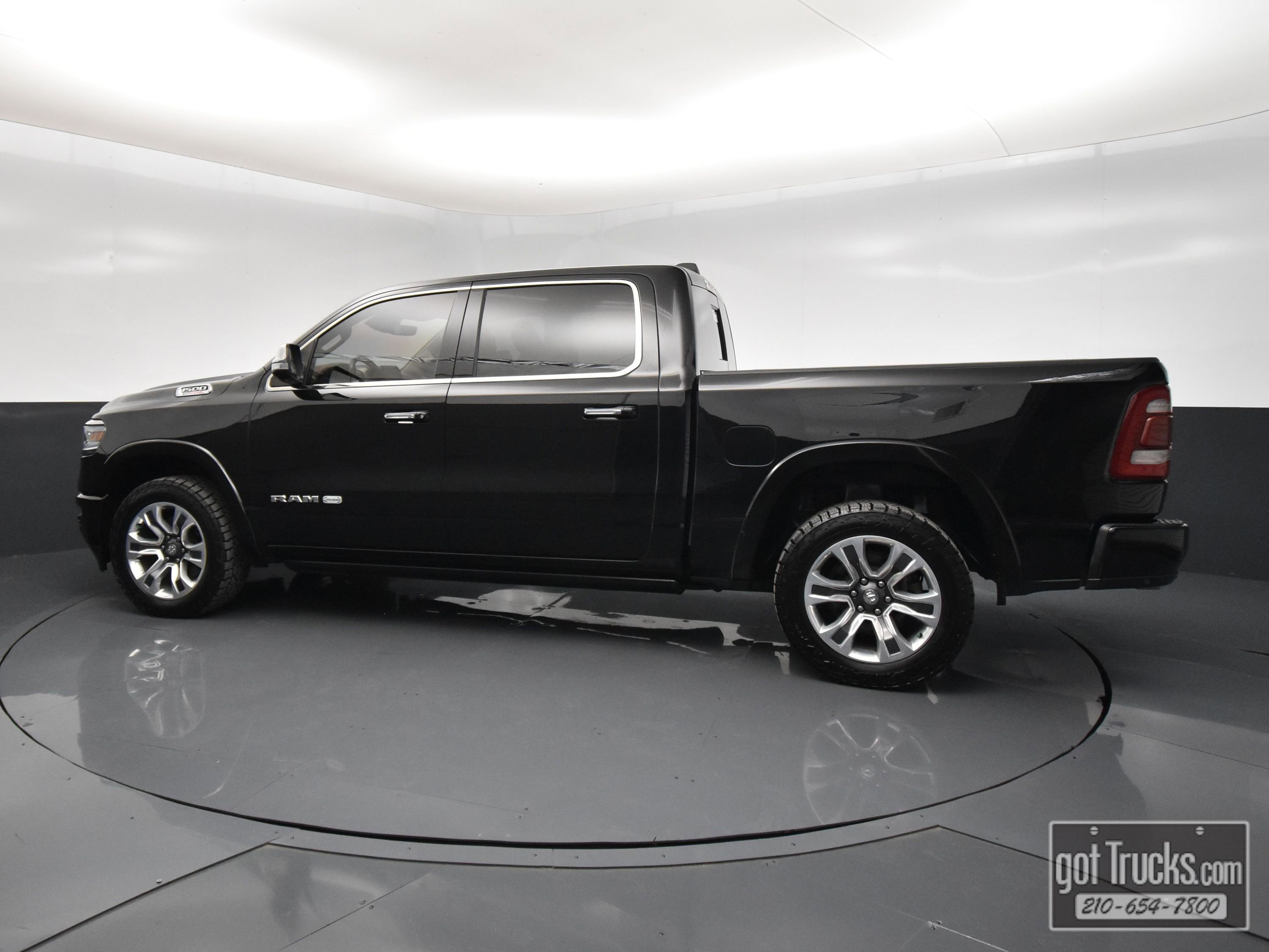 Used 2020 RAM 1500 Limited AWD/4WD image 3