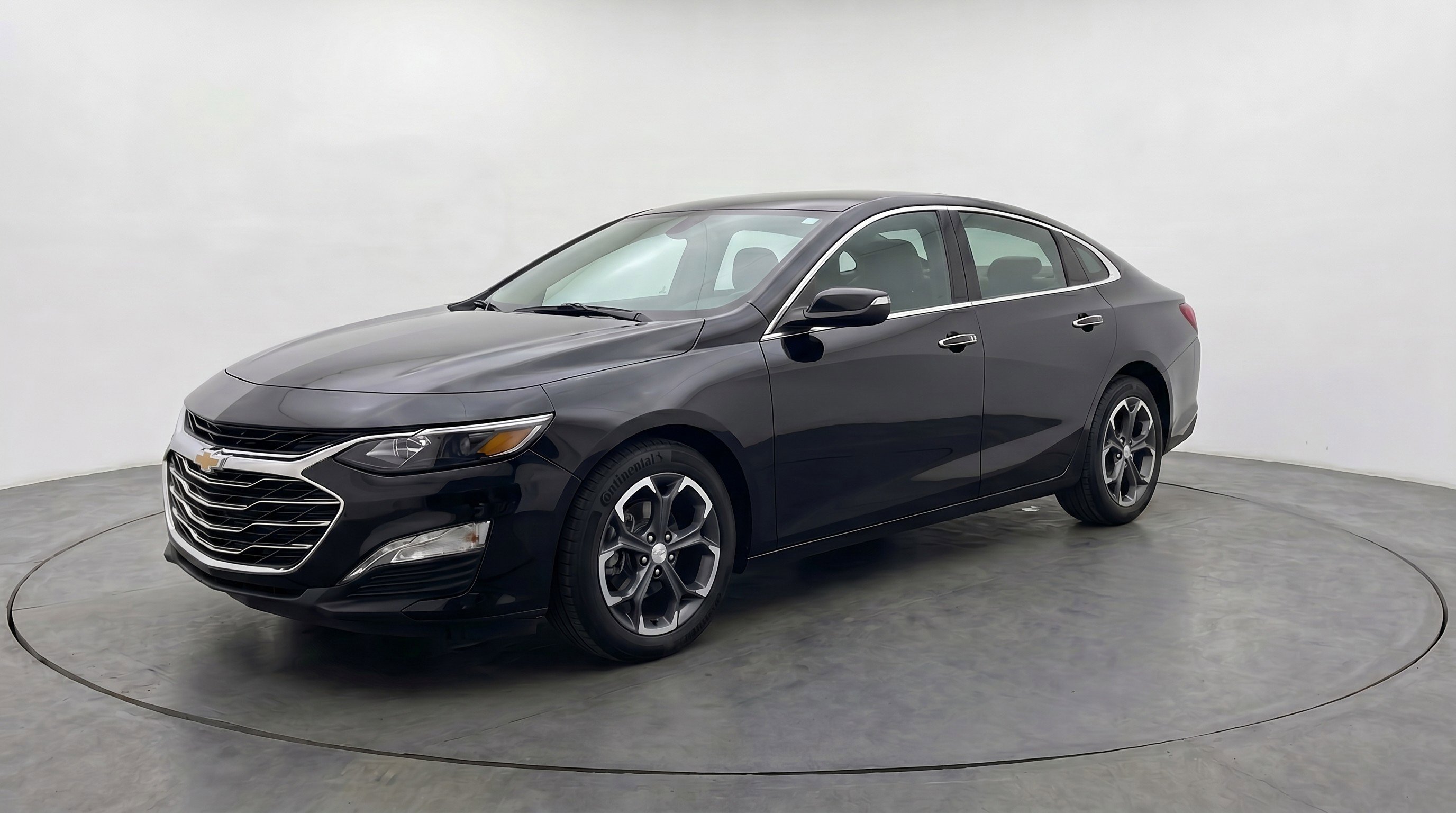 Used 2024 Chevrolet Malibu LT FWD image 3