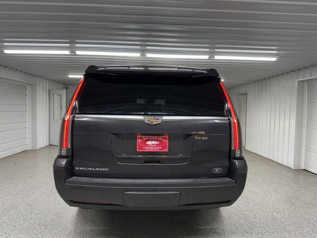 Used 2016 Cadillac Escalade ESV Platinum image 4