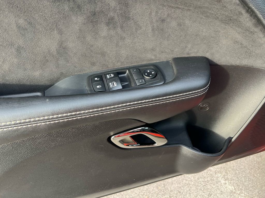 Used 2019 Dodge Challenger SRT Hellcat Redeye image 26