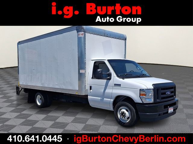 Used 2023 Ford E-350 and Econoline 350 Super Duty w/ Power Windows & Locks Group RWD image 1