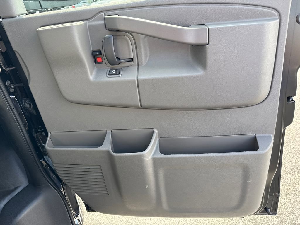 New 2026 GMC Savana 2500 w/ Driver Convenience Package RWD image 24