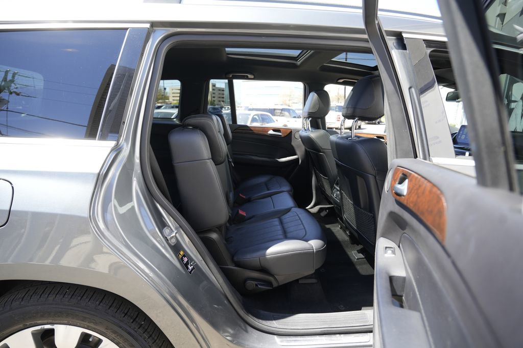 Used 2019 Mercedes-Benz GLS 450 4MATIC image 40