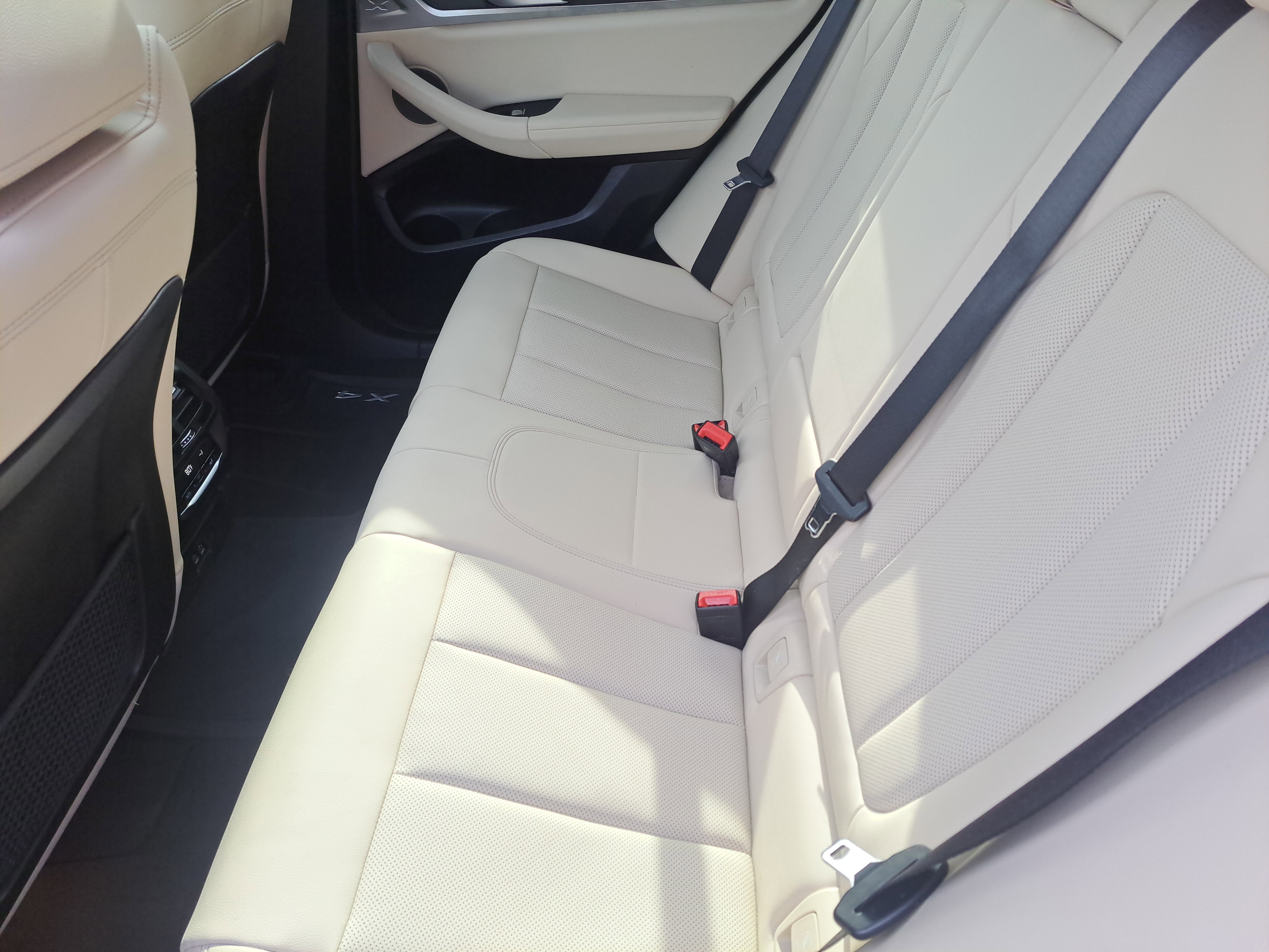 Used 2023 BMW X4 xDrive30i w/ M Sport Package image 10