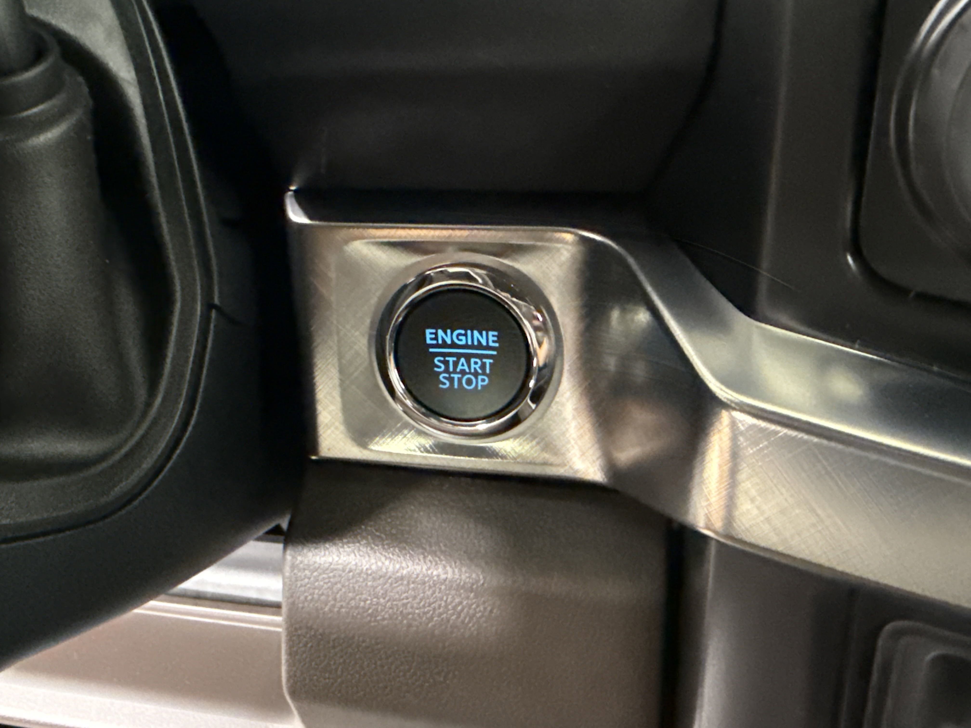 New 2025 Ford F250 King Ranch w/ Chrome Package image 31