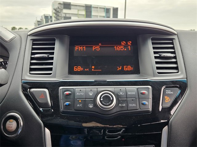 Used 2014 Nissan Pathfinder S image 19