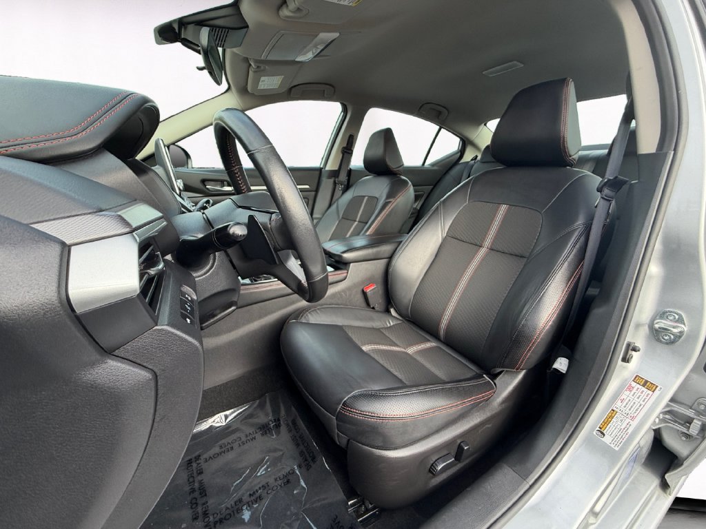 Used 2024 Nissan Altima 2.5 SR FWD image 9