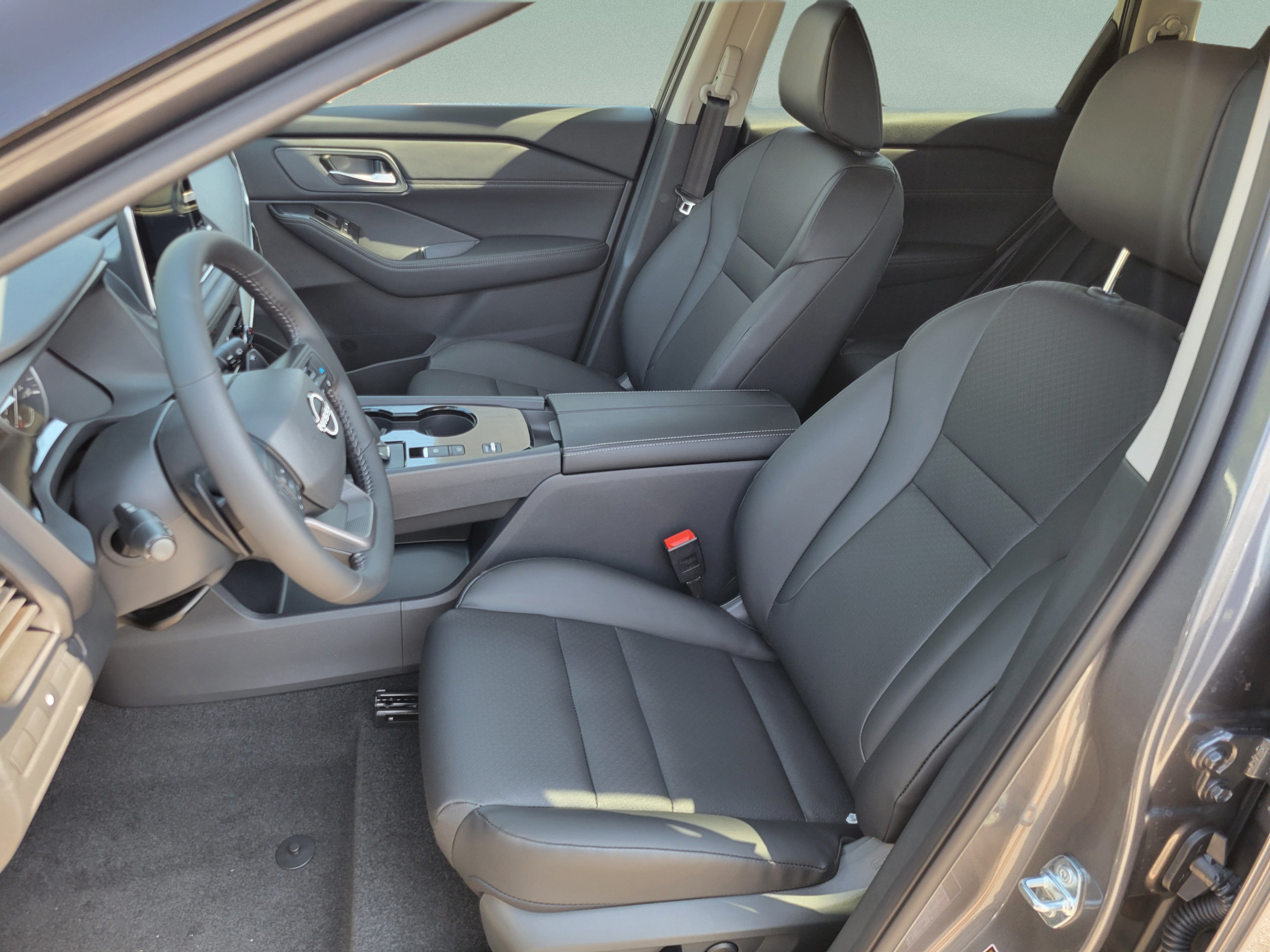 New 2026 Nissan Rogue Dark Armor FWD image 17