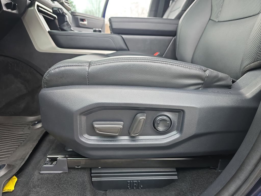 Used 2025 Toyota Tundra Limited w/ TRD Off-Road Package image 31