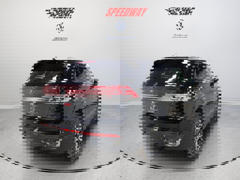 New 2026 Volkswagen Atlas Cross Sport SE image 9