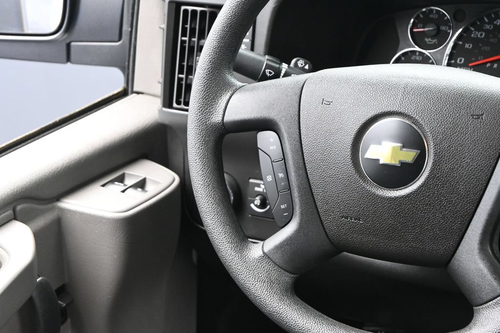 Used 2020 Chevrolet Express 2500 w/ Driver Convenience Package RWD image 17