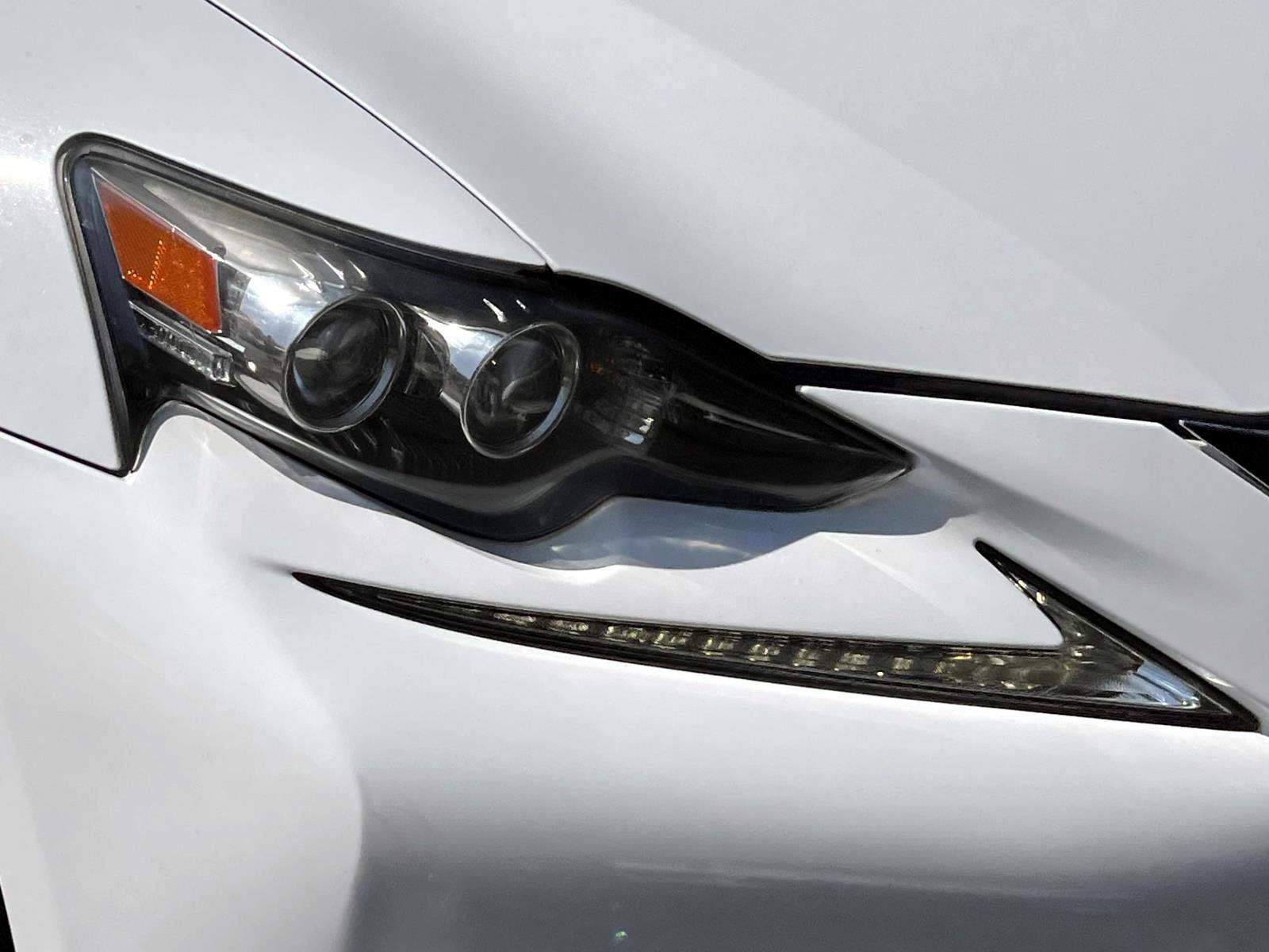Used 2016 Lexus IS 300 AWD w/ F Sport Package image 9