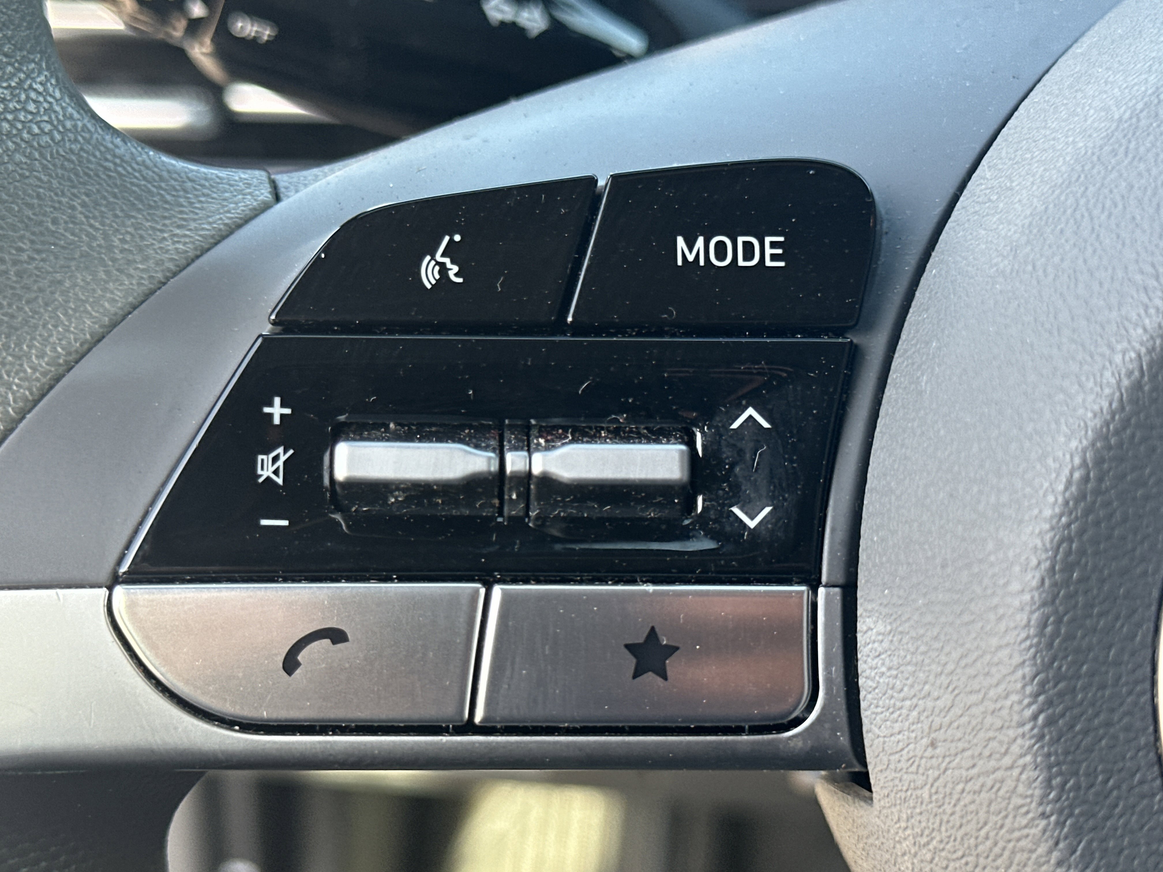 Used 2024 Hyundai Elantra SEL image 24