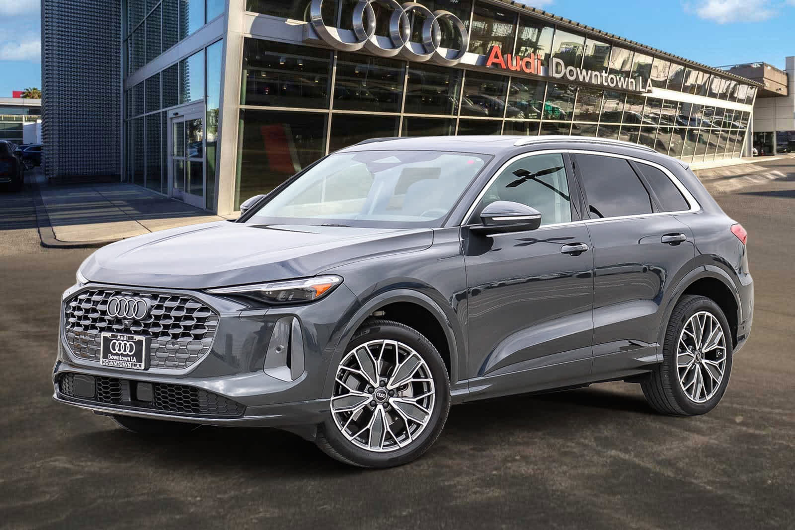 Used 2025 Audi Q5 Premium Plus w/ Premium Plus